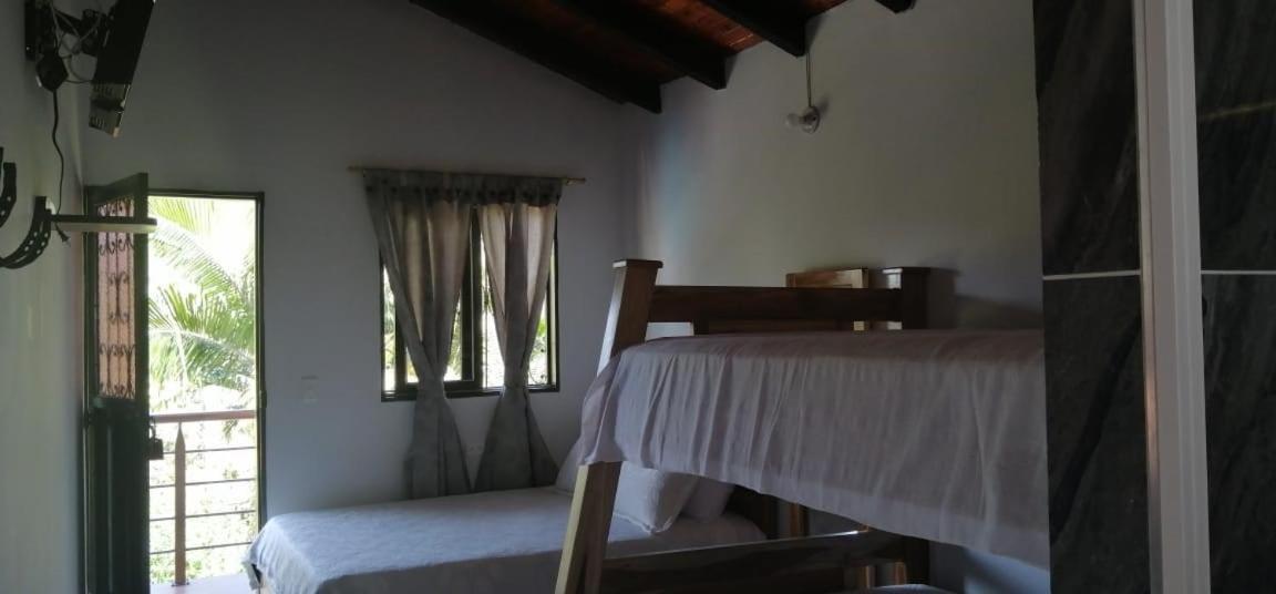 Hotel El Potrillo El Penol  Екстериор снимка