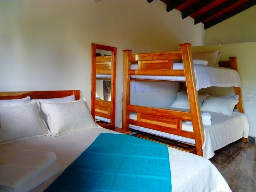 Hotel El Potrillo El Penol  Екстериор снимка