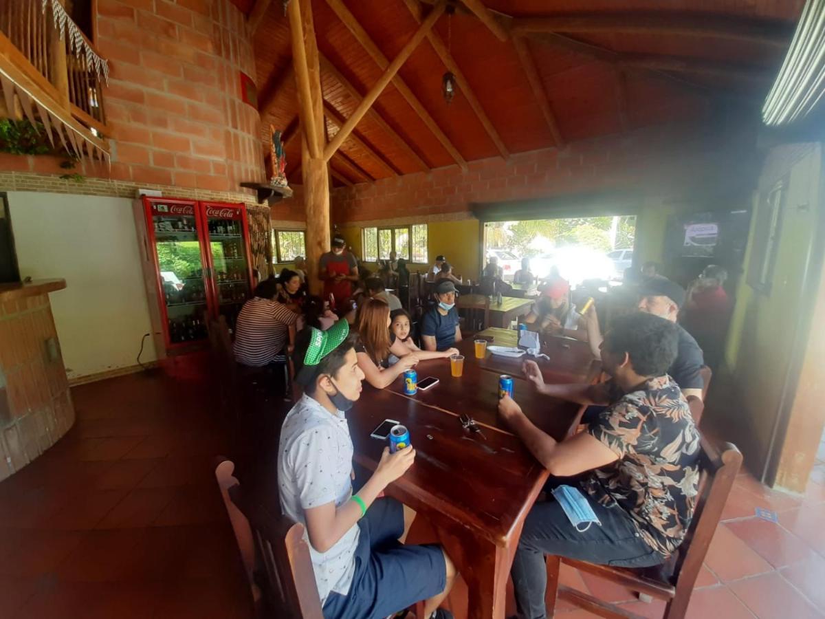Hotel El Potrillo El Penol  Екстериор снимка