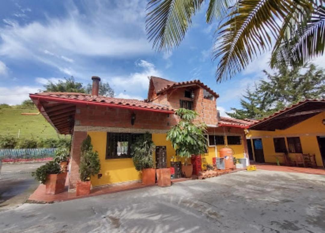Hotel El Potrillo El Penol  Екстериор снимка