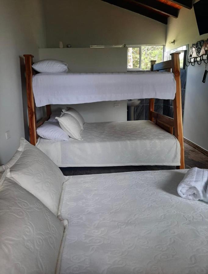 Hotel El Potrillo El Penol  Екстериор снимка